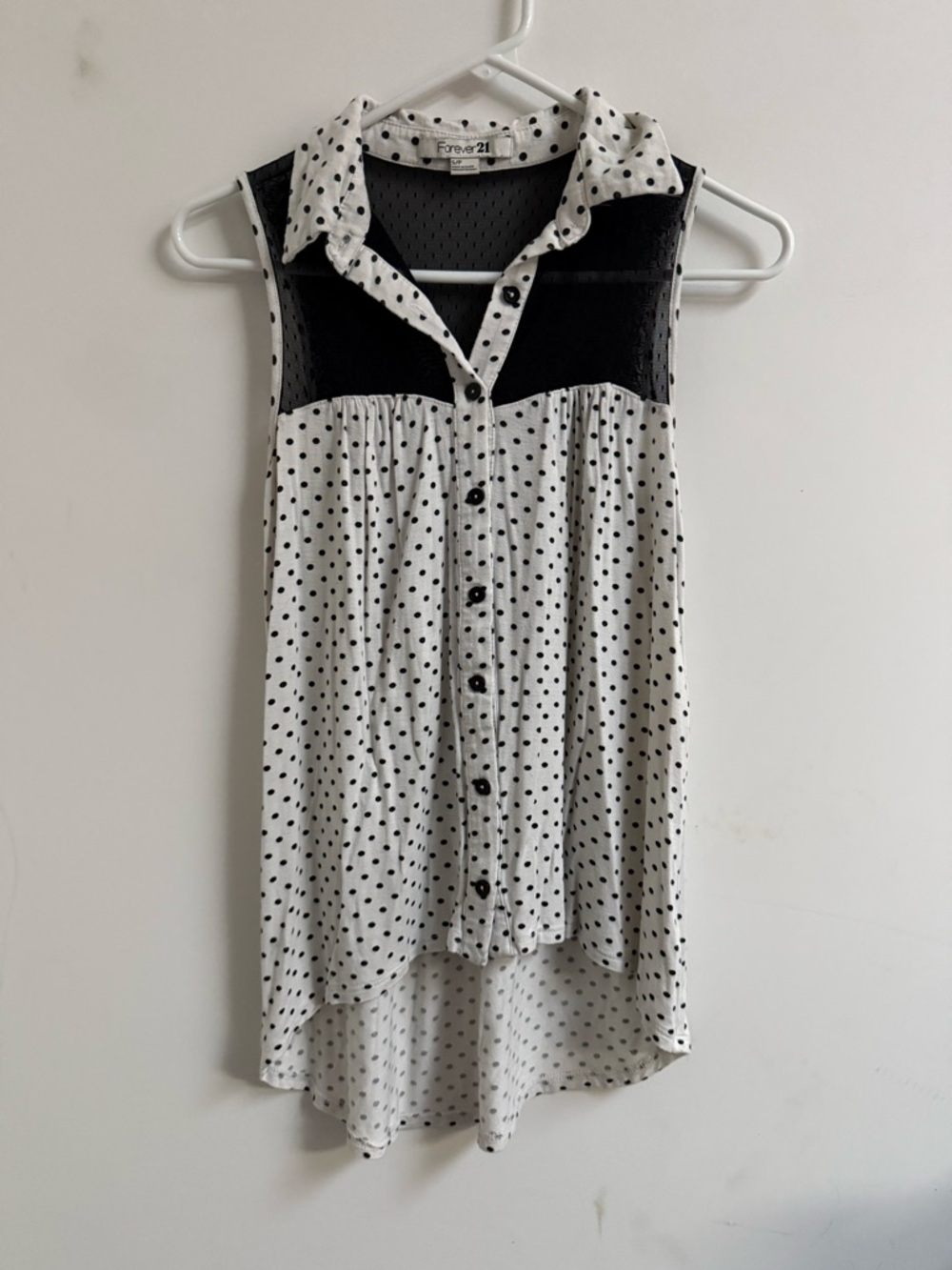 Forever 21 Black & White Polka Dot Sleeveless Button-Up Blouse